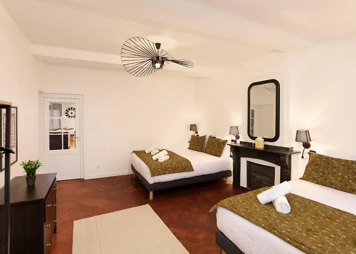 L'art De Gambetta Conciergeriedamecarcas Apartment Carcassonne